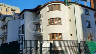 Коммерческое помещение Сдаётся. Ваке