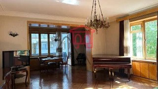 Винтажная квартира с 2 спальнями в Ваке