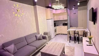 3-комнатная квартира, ул. Абусеридзе, 36, $600