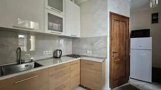 Коммерческое помещение на ირაკლი აბაშიძის ქუჩა . Mtatsminda