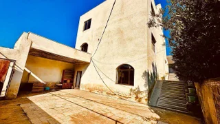 9 room Private House For Sale. Mukhiani