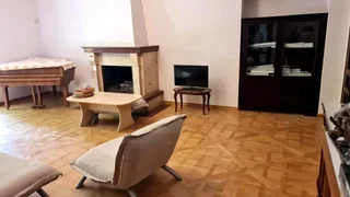 5 room Flat For Rent. Vake