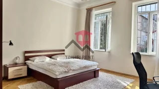 3-комнатная квартира, 120 м², $1400