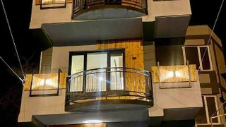 Отель. Исани