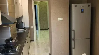 Проспект Цминда Кетеван Дедофлис, 68: 3-комнатная, 125.0 м²