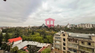 Квартира с пятью спальнями