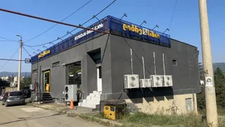 Коммерческое помещение 370 кв.м в Мухиани, продажа