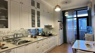 5 room Flat For Rent. Ortachala