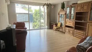 Коммерческое помещение на freedom square მ Mtatsminda