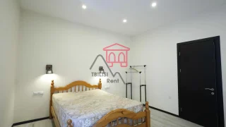 5-комнатная квартира, 145 м², $1800