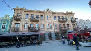 Комната в отеле. Чугурети