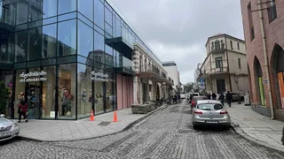 Commercial space For Rent