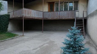 4-комнатная квартира Продаётся. Глдани