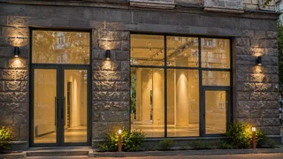 Коммерческое помещение 275 кв.м на улице Костава с арендатором