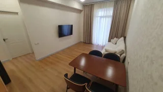 Улица Жиули Шартва, 4б: 4-комнатная, 100.0 м²