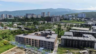Земельный участок 9,685 кв.м у озера Лиси с разрешением на строительство