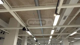 Универсальная коммерческая площадь в районе Руставели