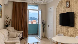 Трехкомнатная квартира, Селим Химшиашвили 20, $600