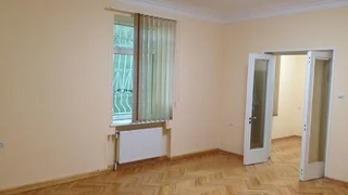 5 комнатная квартира Продаётся. Ваке
