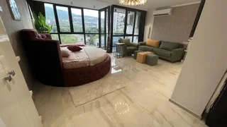 Улица Александра Казбеги, проспект: Студия, 65.0 м²