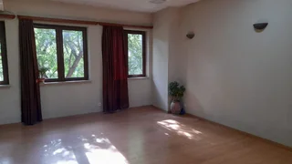 Commercial space For Rent. Sololaki