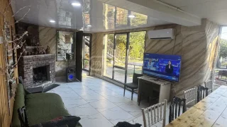 Посуточно 4-комнатный частный дом в Глдани