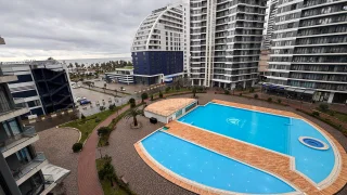 Большая 2+1 квартира с видом на море и парк, $1250