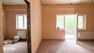 8 room Flat For Sale. Bagebi