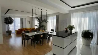4-комнатная квартира. Вера