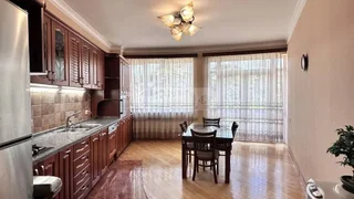 4+1, 3/17 этаж, 240 кв/м - 2300 USD/месяц