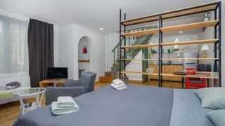Просторная квартира на частной улице
