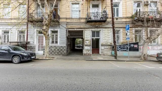 Наслаждайтесь проживанием в стильной 1-комнатной квартире в 3 минутах от площади Свободы