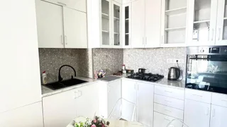 Арчи Исани: 2-комнатная, 58.0 м²