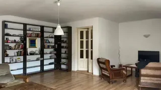 4-комнатная квартира в Тбилиси