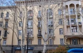4-комнатная квартира в Тбилиси