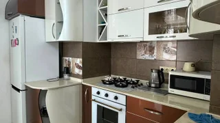 3-комнатная квартира, 83 м², $156,000