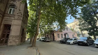 Commercial space For Sale. Chugureti