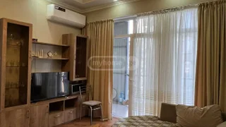 4-комнатная квартира в Тбилиси