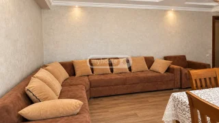 Квартира (140 м²)