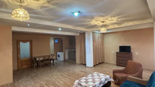 4-комнатная квартира в Тбилиси