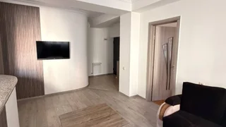 Долгосрочная аренда 3-комнатной квартиры в Khimshiashvili District