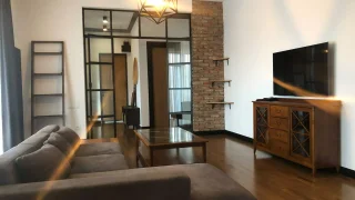 4-комнатная квартира в районе Ваке/Багеби, $2000