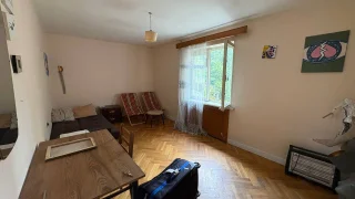Комната у метро Делиси, $250