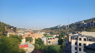 5 room Flat For Sale. Sololaki