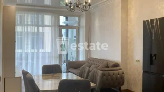 2+1 рядом со стадионом Динамо, $750