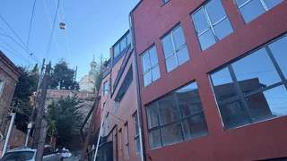 4-комнатная квартира в Тбилиси
