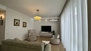 5 room Flat For Sale. Ortachala