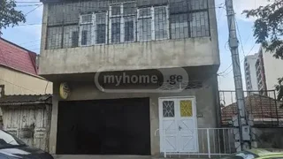 Частный дом с 8 комнатами. Надзаладеви