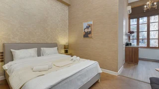 Opera Apartments 3