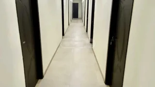 Комната в отеле. Глдани